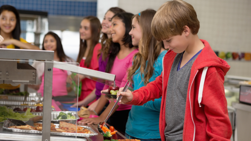 Kids Eat Free: All Broward County Public School Students to Receive Free Meals in 2023/2024